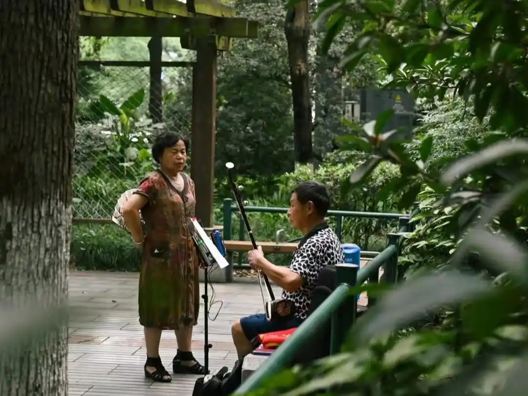 成都休闲效果好不好_成都悠闲生活_成都美食文化